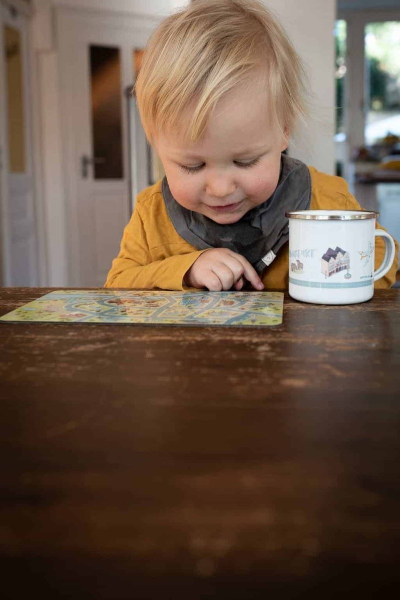 Brettchen und Tasse Frankfurt